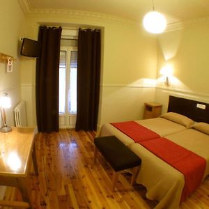 Hostal Canovas